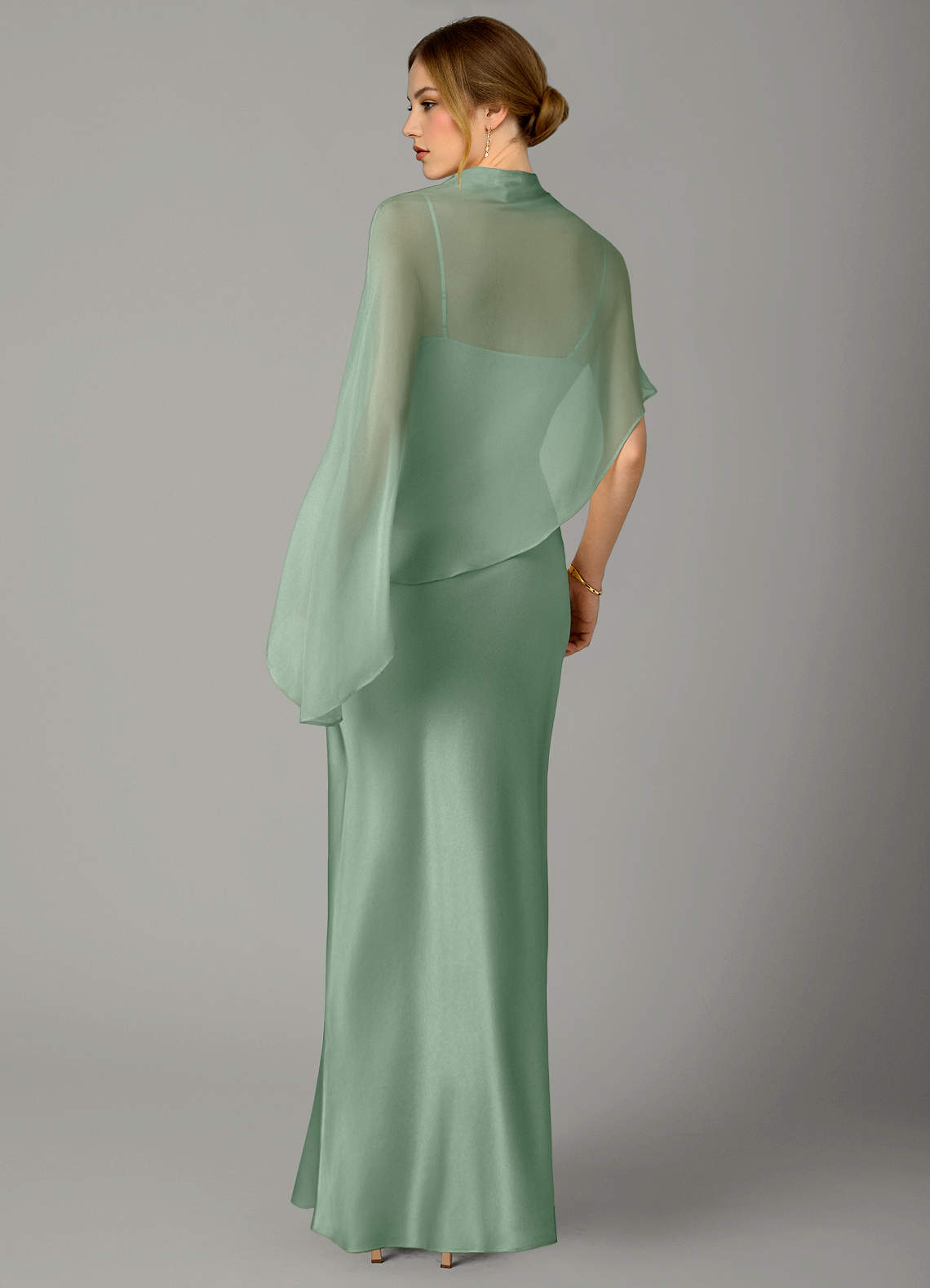 Azazie Jaleesa Essayer des robes à la maison Robe Trapèze en Satin extensible Col Haut Agave image5