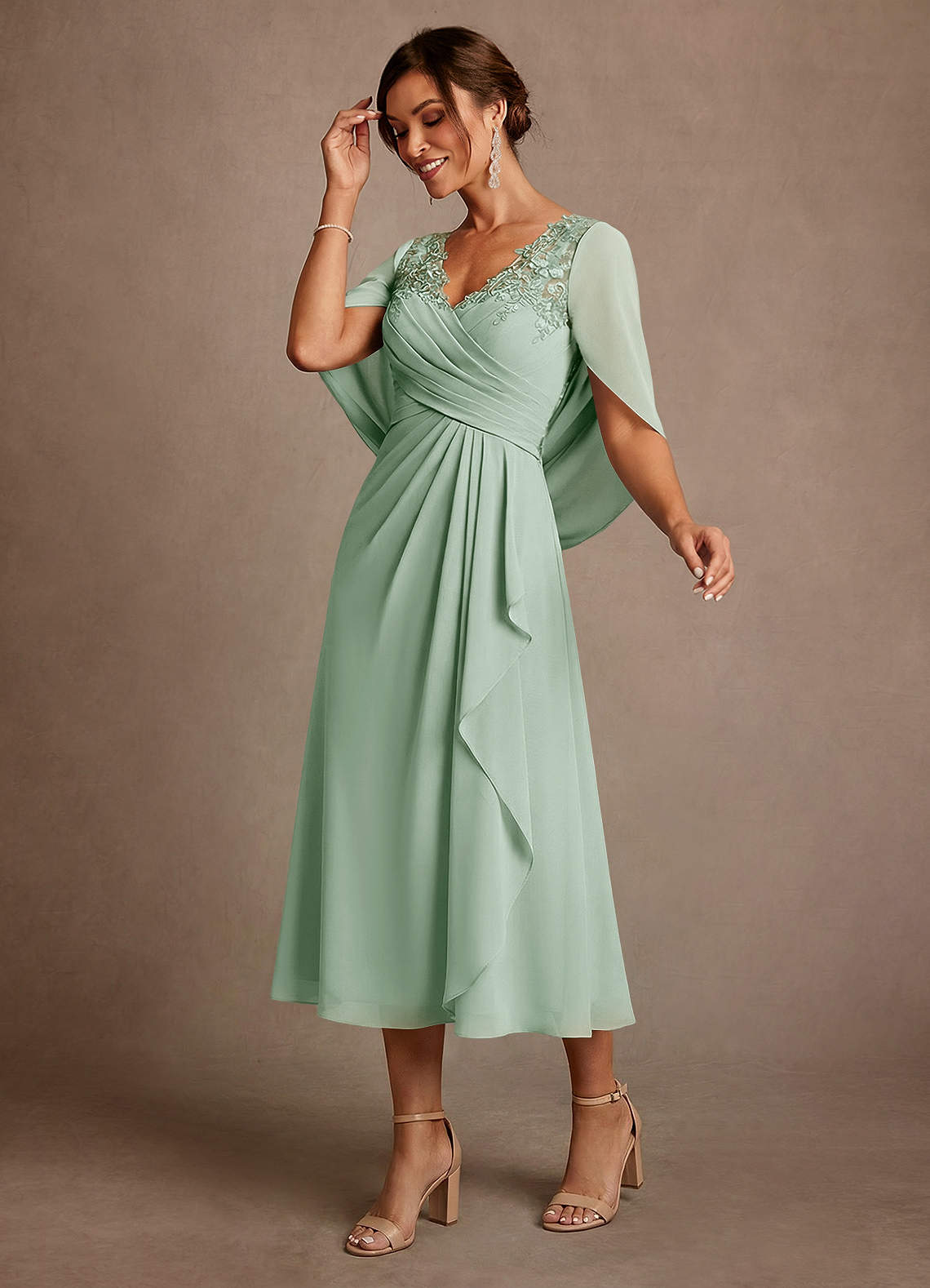 Azazie Forums Vestidos para mãe da noiva Vestido Agave de Renda de Linha A image2