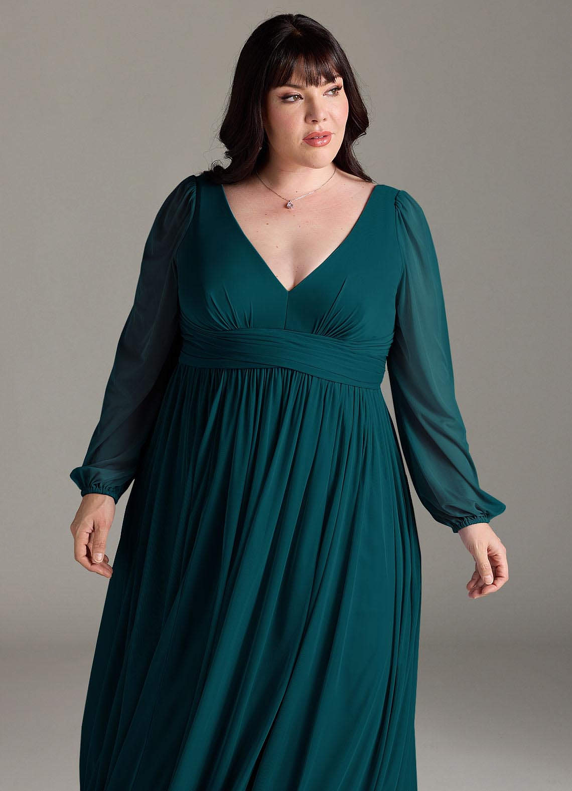 Azazie Norah Abiti da Damigella Abito A-Line in Chiffon con Maniche lunghe e Scollo a V Pino image11