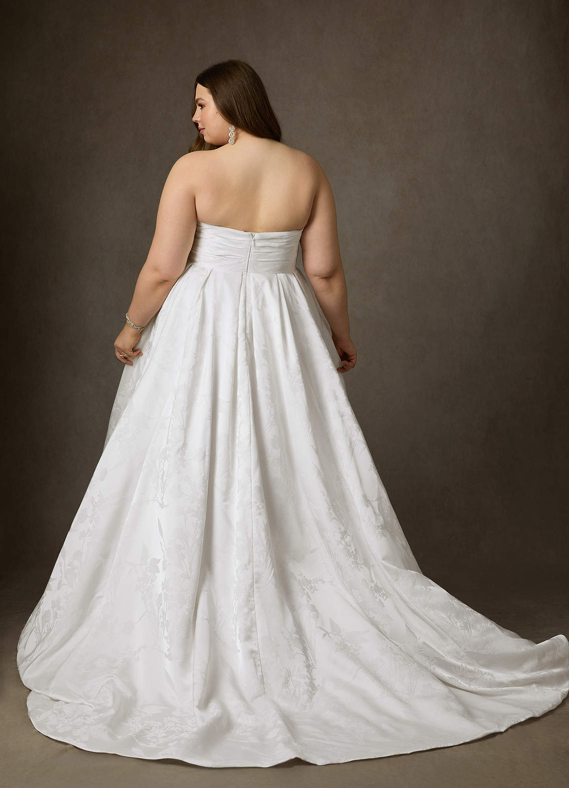 Azazie Daliah Brudekjoler En streg Stropløs Blomster Jacquard Kapel tog Kjole image10