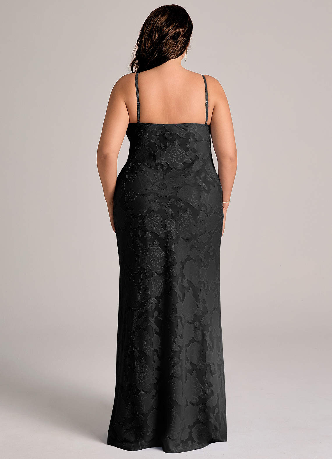 Azazie Tianna Vestidos de damas de honor Vestido de Negro de Devorado Floral de Corte Recto con Encaje image8