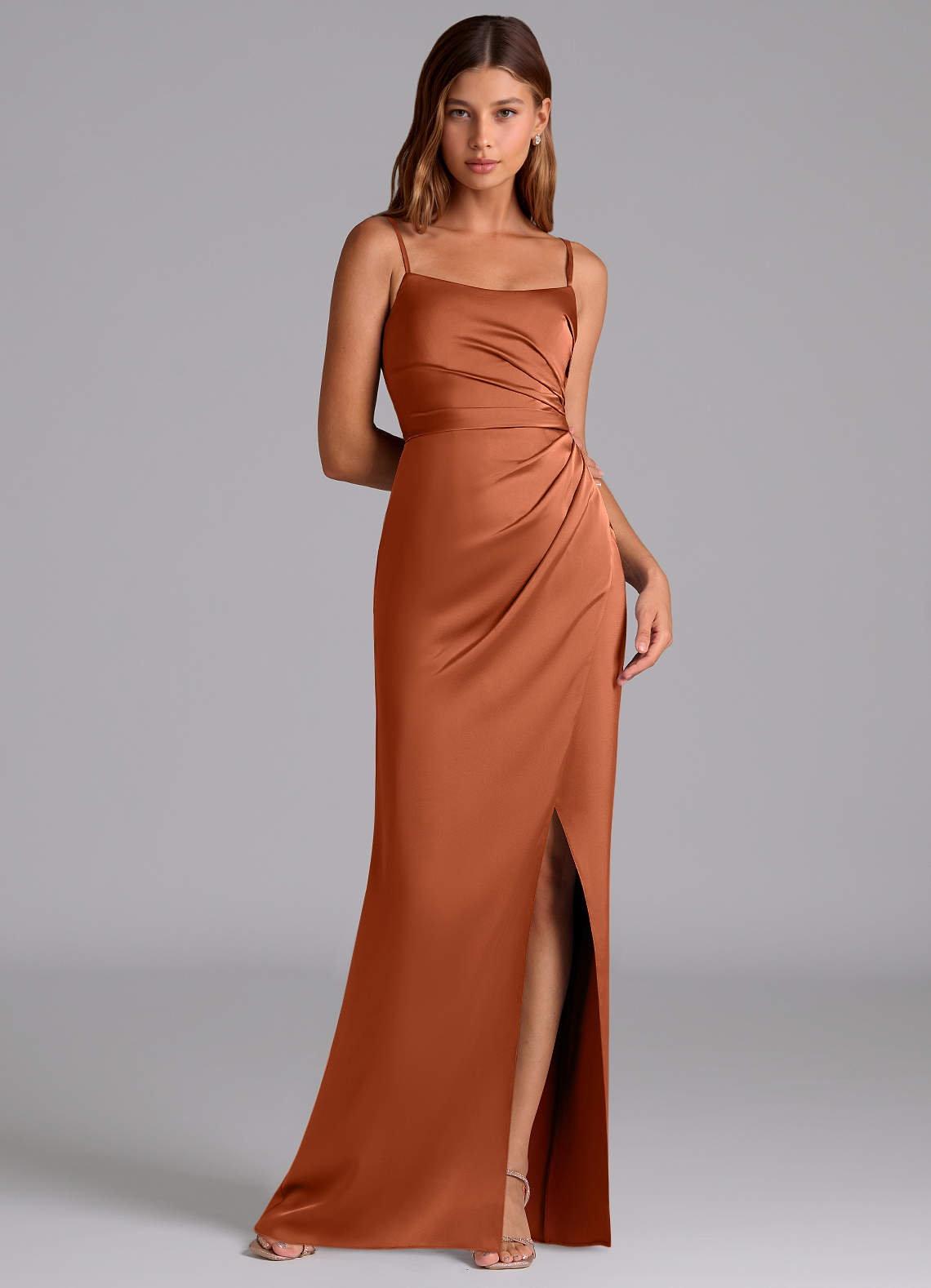 Azazie Calandra Vestidos de damas de honor Vestido de Rosa De Cedro de Satén Elástico de Corte en A con Plisado image1