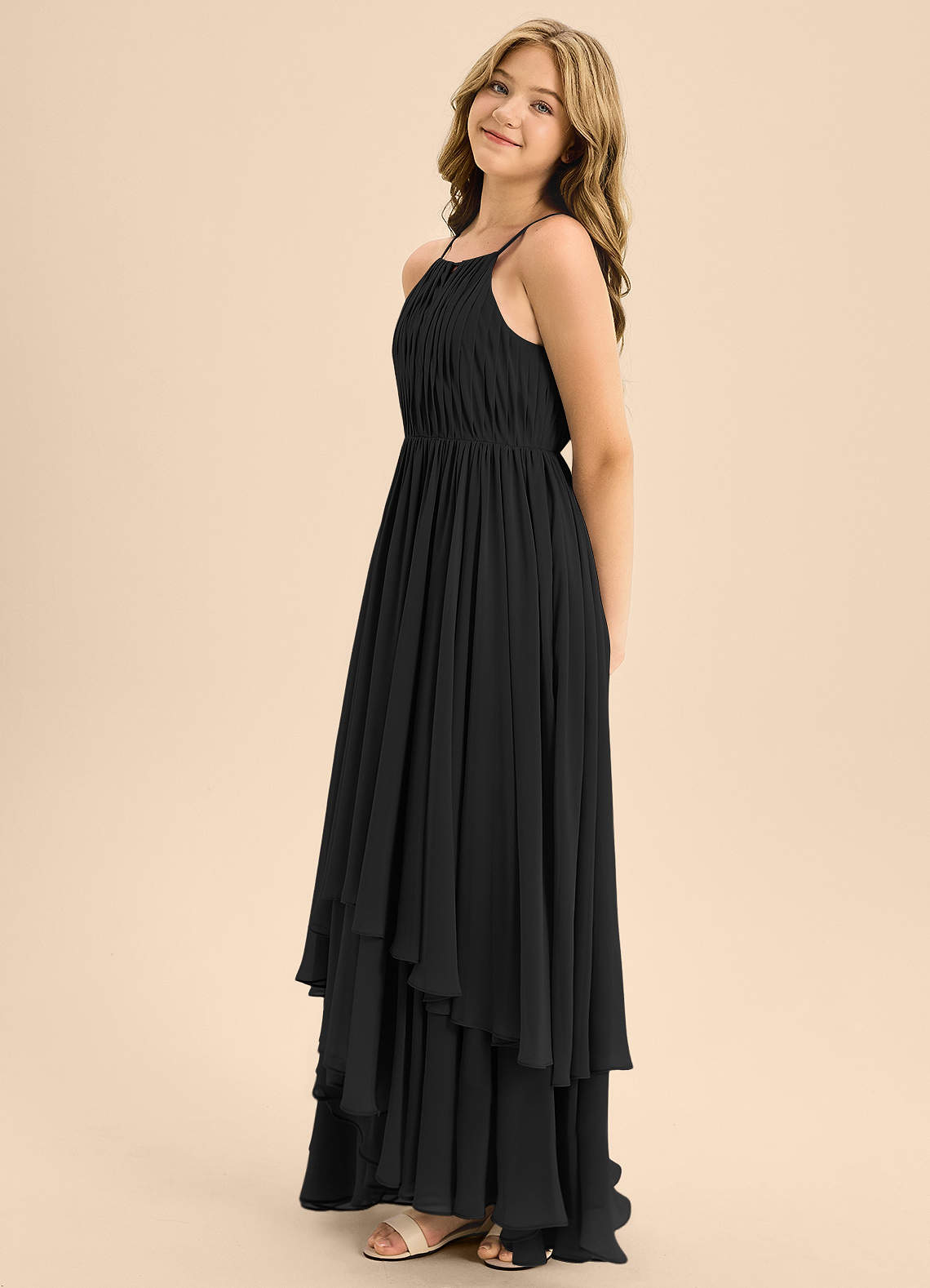 Azazie Elliora Junior Vestido de Negro de Gasa de Corte en A con Plisado image5