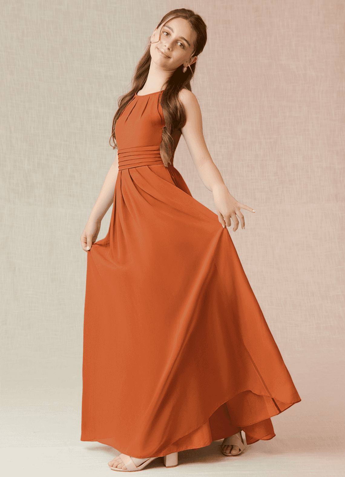 Azazie Bibiane Junior Vestido Canela de Chiffon de Linha A com Plissado image2