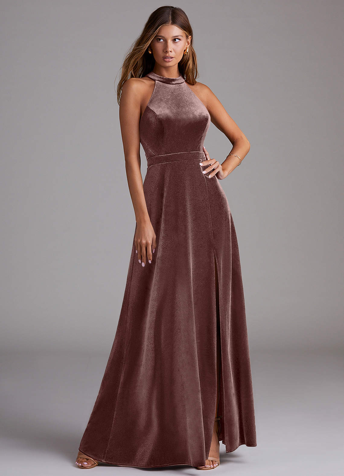 Azazie Clarice Robes de demoiselle d'honneur Robe Trapèze en velours Fente Latérale Expresso image1
