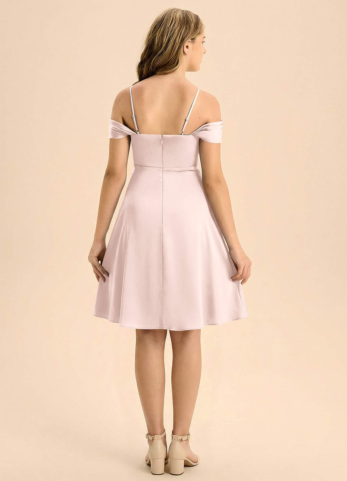 Azazie Anselie Junior Vestido de Rosa Rubor de Satén Elástico de Corte en A con Plisado image1