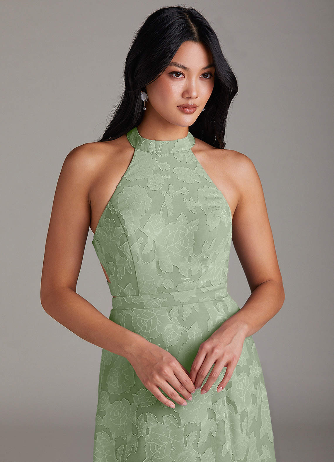 Azazie Clarice Brautjungfernkleider A-Linie Seitliche Cut-Outs Blumen-Burnout Kleid Staubiger Salbeigrün image4