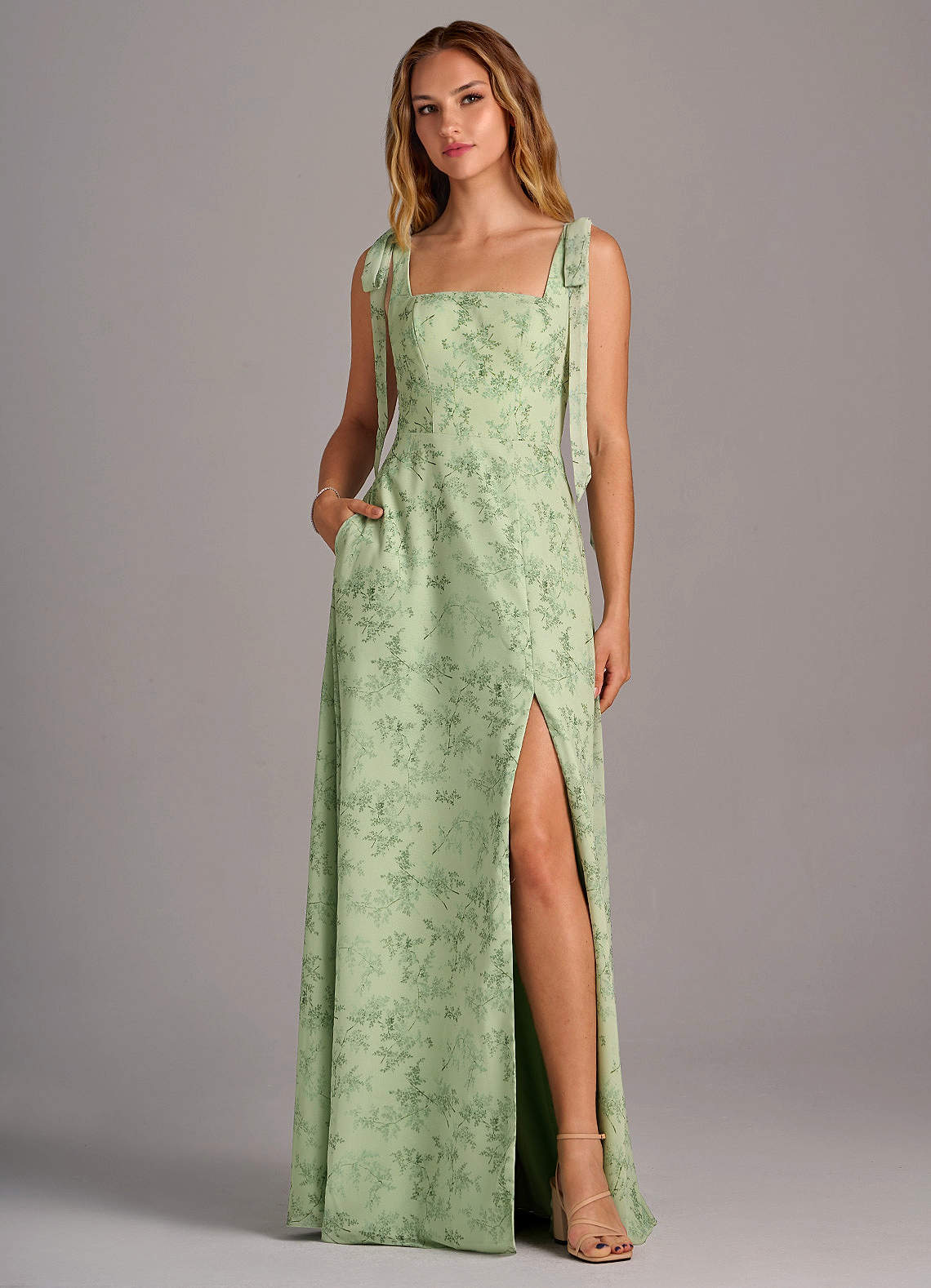 Azazie Debra Vestidos de damas de honor Vestido de Floral Helecho Verde de Gasa de Corte en A Convertible con Con bolsillos image1
