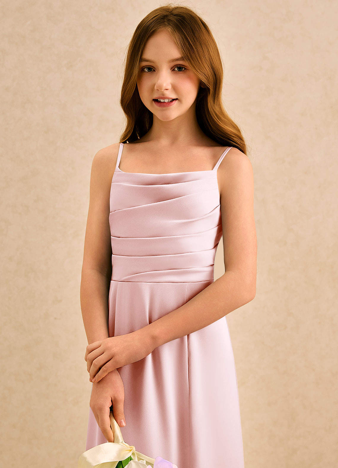 Azazie Chamomile Girls Formal Sukienki dla dziewczynek sypiących kwiaty Linia A Pofałdowany Satyna elastyczna Długość podłogi Sukienka image5