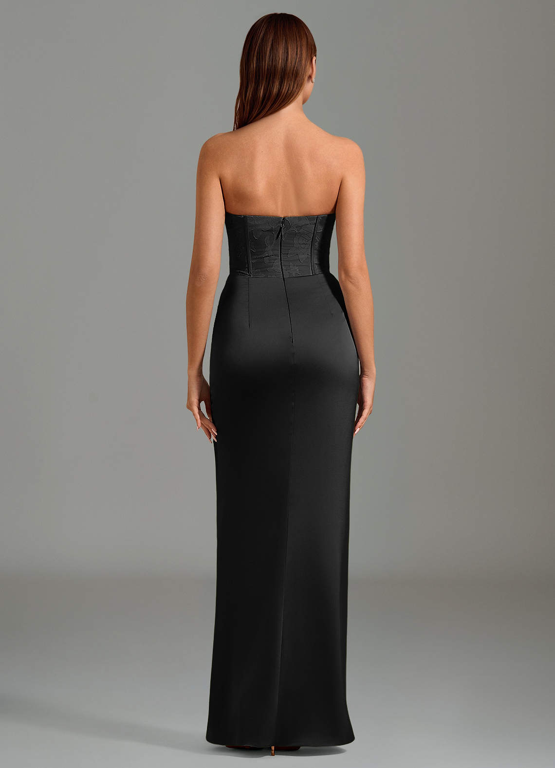 Azazie Emilia Essayer des robes à la maison Robe Sirène en Satin extensible Sans bretelles Noir image1