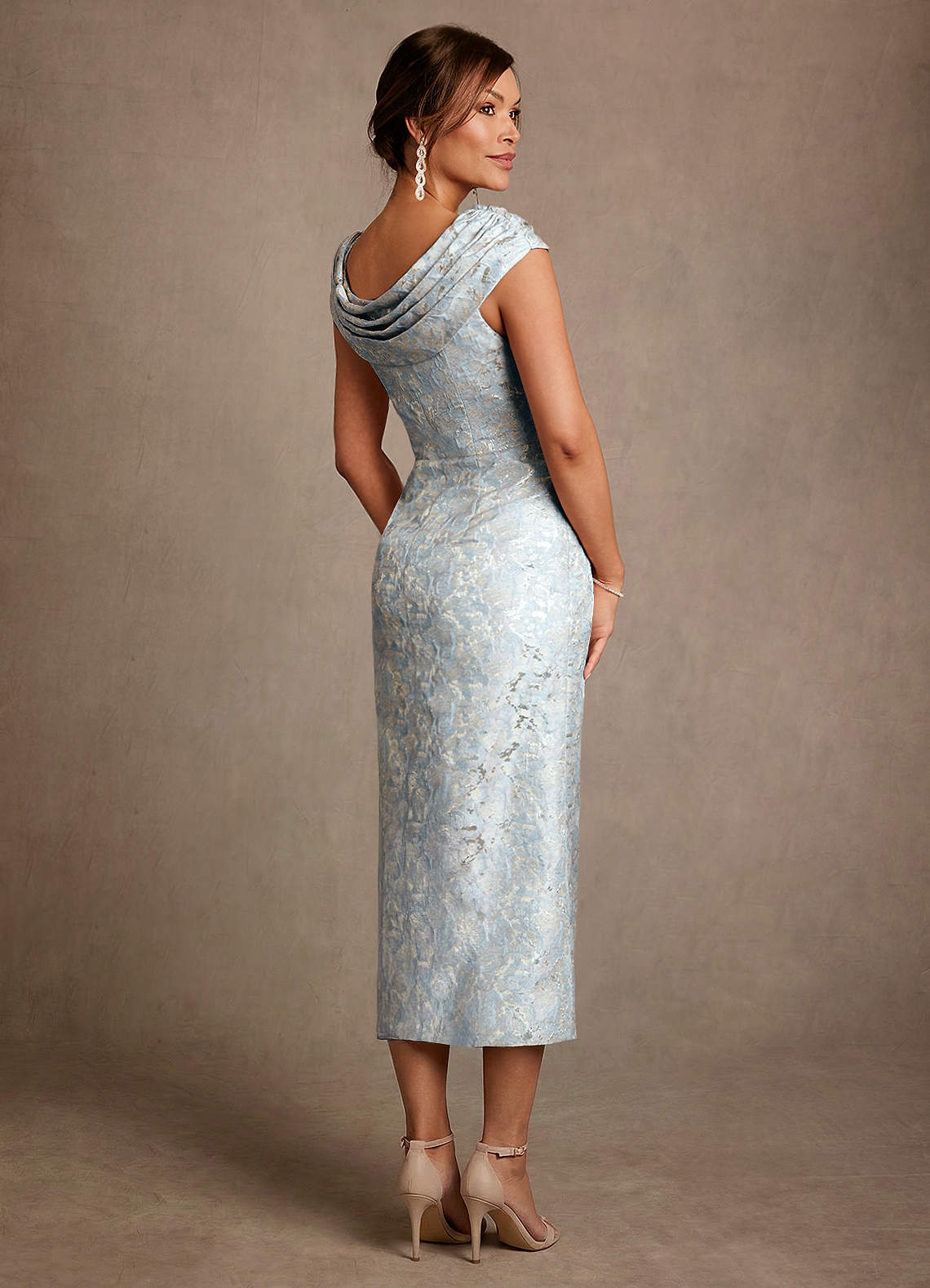 Azazie Alpine Kleider für die Brautmutter A-Linie Plissee Blumen-Jacquard Kleid Staubblau image1