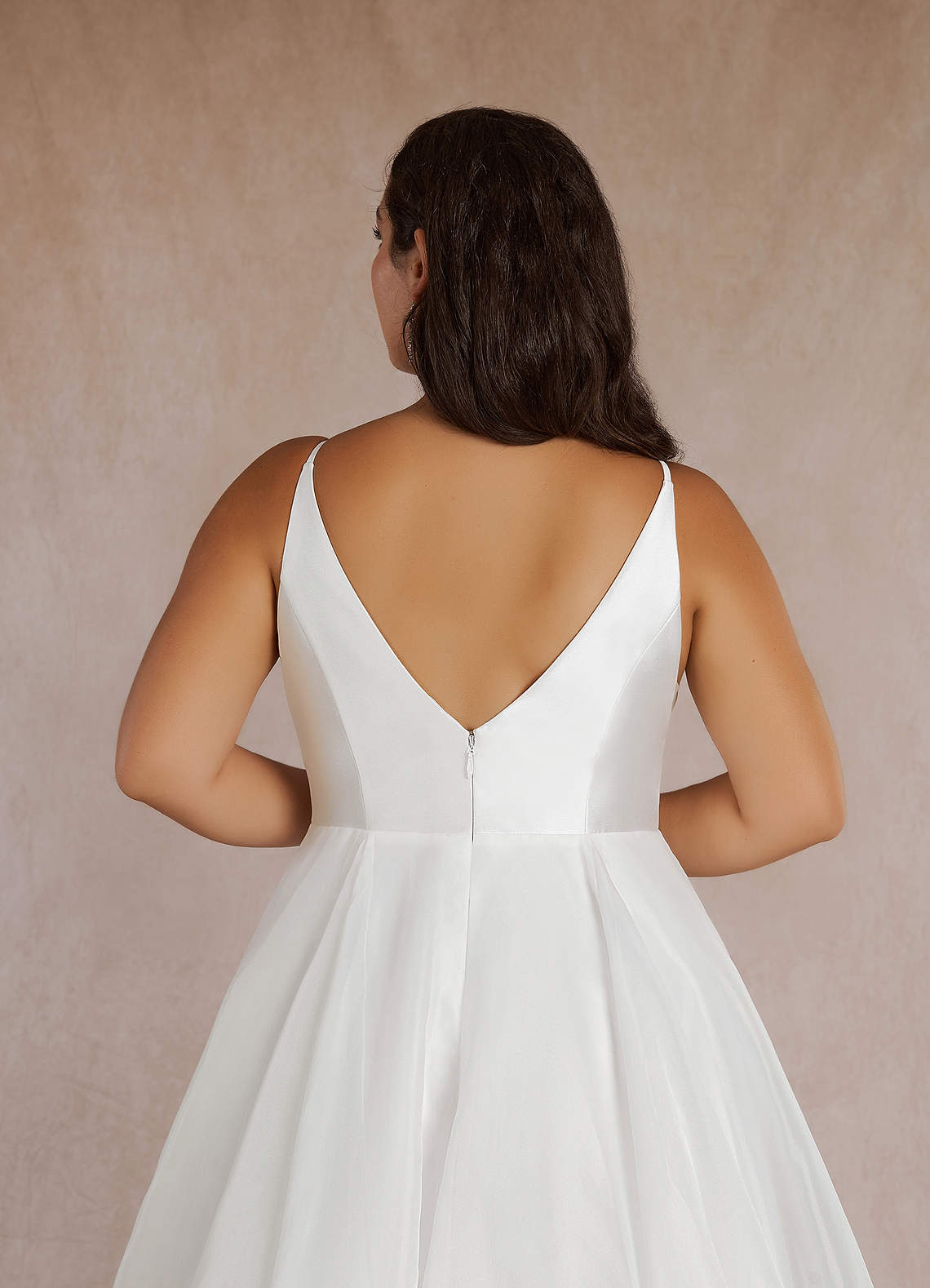 Azazie Calliana Robes de mariée Robe Trapèze en Mikado Col en V Blanc De Diamant image12