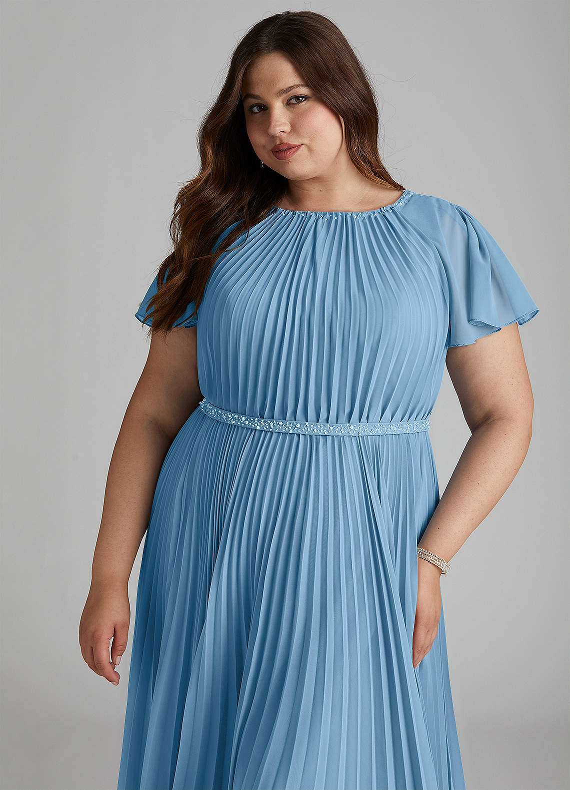 Azazie Kara Robes de demoiselle d'honneur modestes Robe Trapèze Plissée Longueur ras du sol Mousseline de soie image14