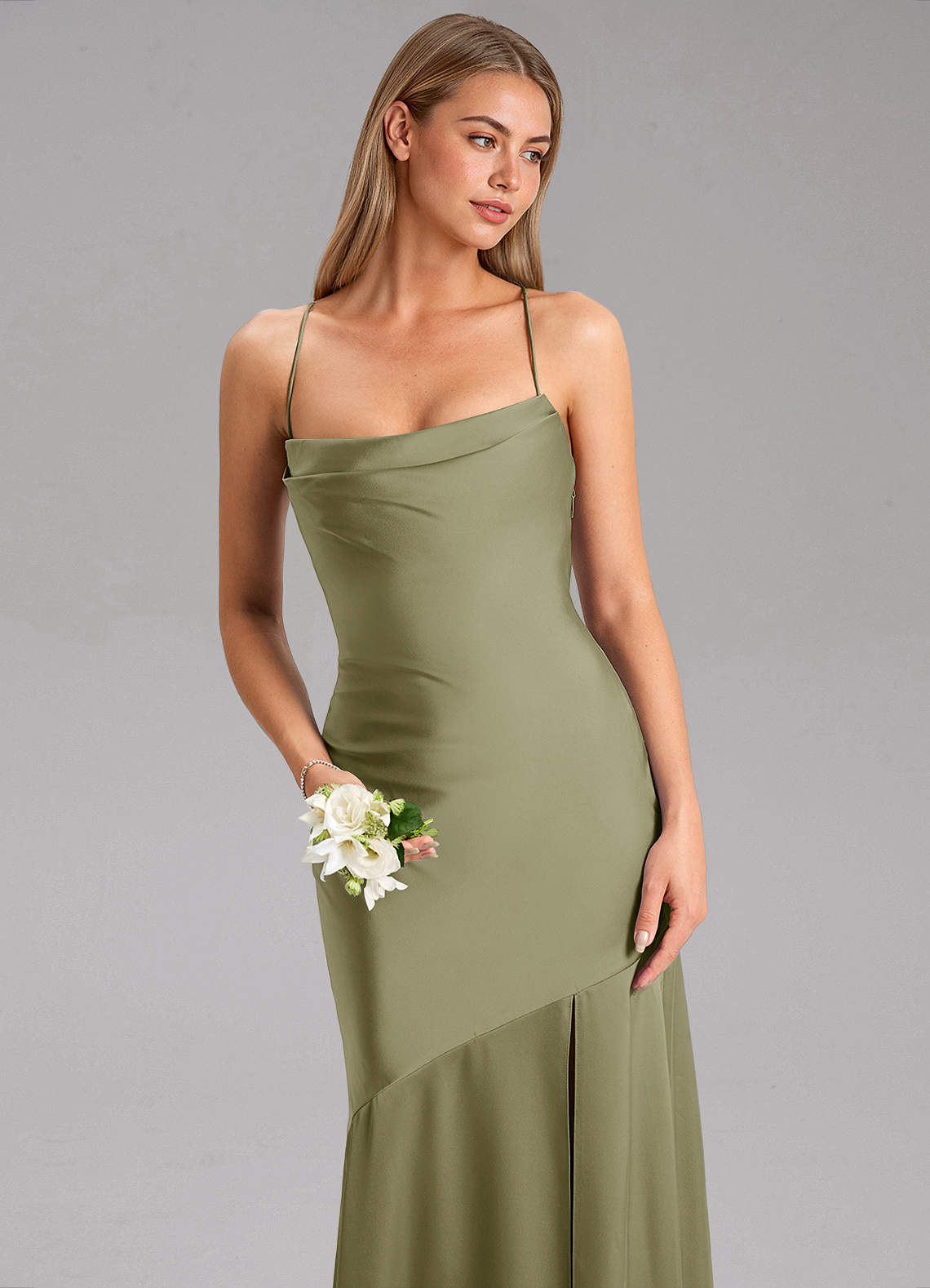 Azazie Grata Probar vestidos en casa Vestido de Negro de Satén Elástico de Corte Sirena con Corte Lateral image5