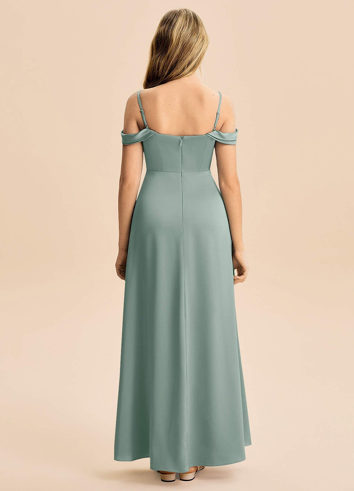 Azazie Lettie Junior Jurk van Stretch Satijn met A-Lijn Off the Shoulder Zilveren Salie image2