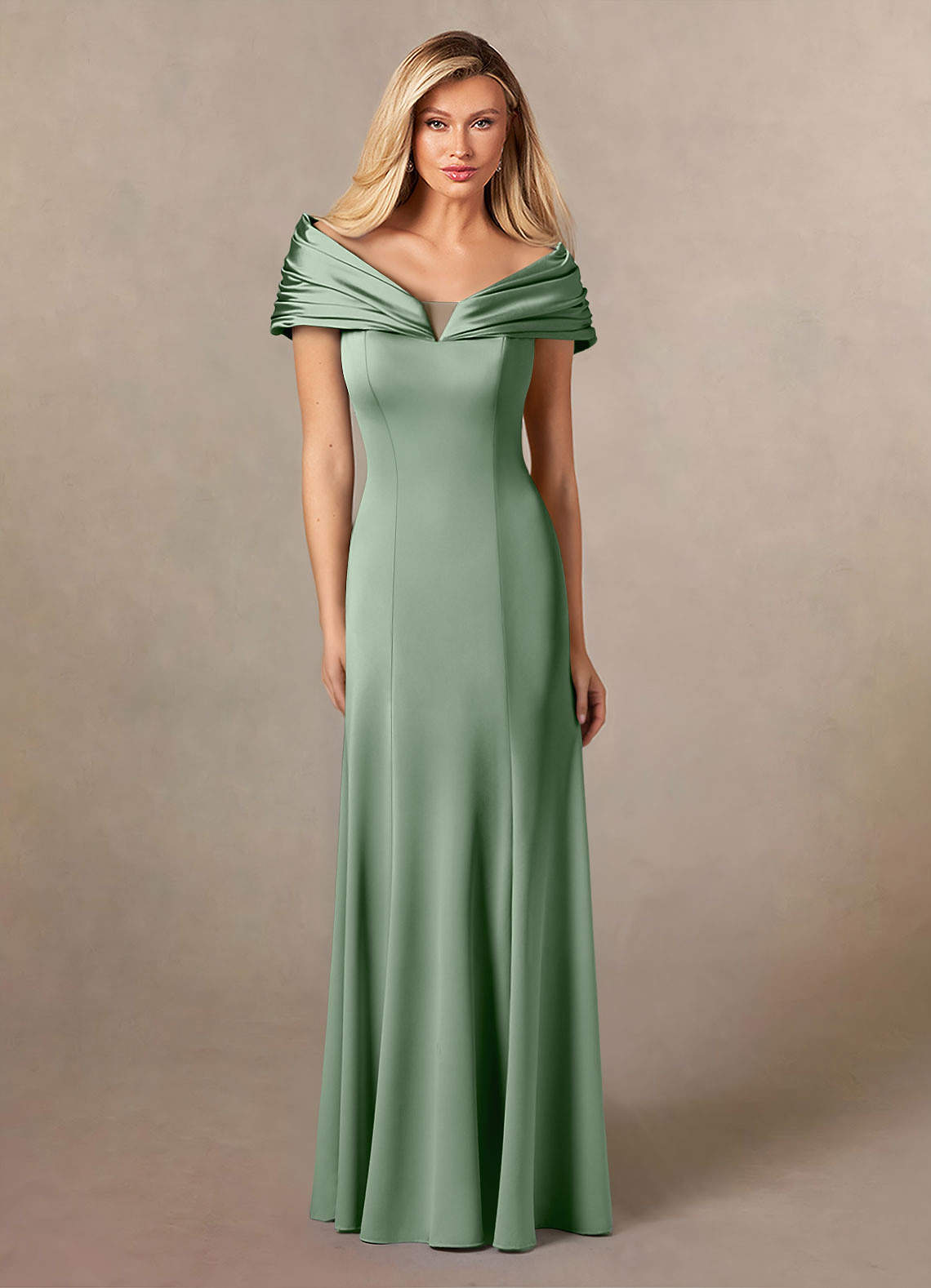 Azazie Auberdeen vestidos de madre de la novia Vestido de Matcha de Satén Elástico de Sirena con Plisado image1