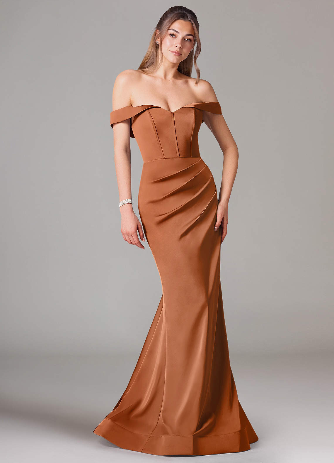 Azazie Everly Brautjungfernkleider Wandelbar Meerjungfrau-Linie Schulterfrei Stretch-Satin Kleid Kupfer image1