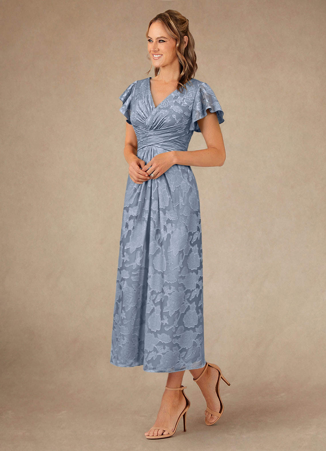 Azazie Vera vestidos de madre de la novia Vestido de Azul Polvoriento de Devorado Floral de Corte En A con Plisado image1