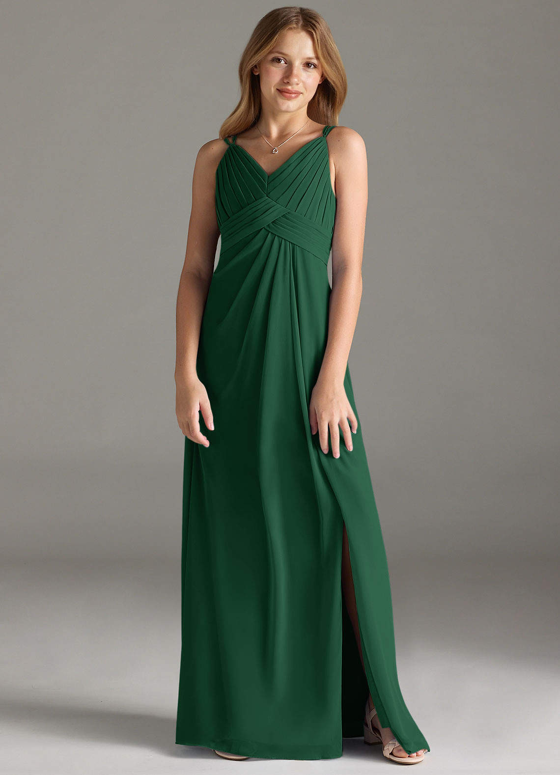 Azazie Maren Allure Junior Vestido de Verde Oscuro de Gasa de Corte En A con Encaje image1