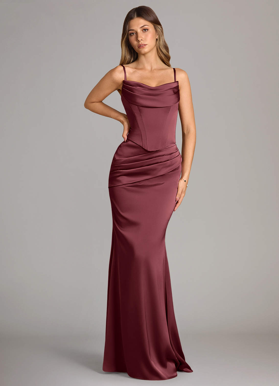 Azazie Sorrel Jurken voor bruidsmeisjes Converteerbaar Jurk van Stretch Satijn met Zeemeermin Strapless Merlot image5