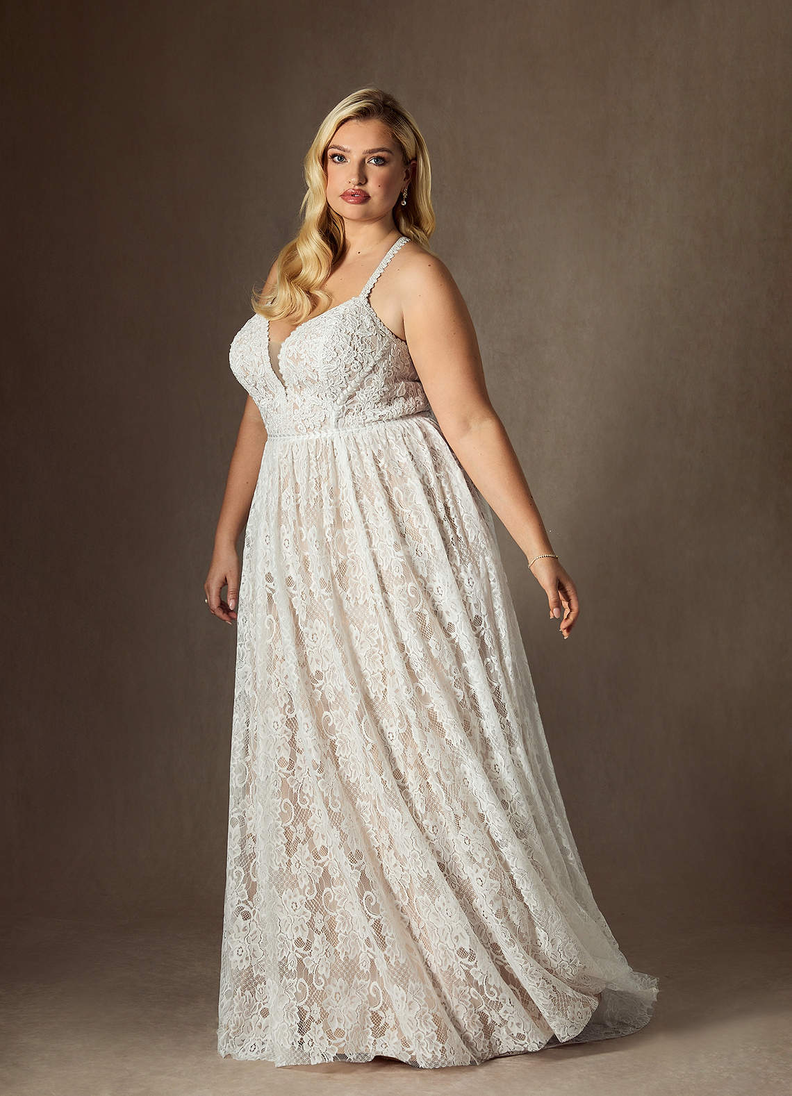 Azazie August Vestidos de novia Vestido de Blanco Diamante Nude de Encaje de Corte en A image9