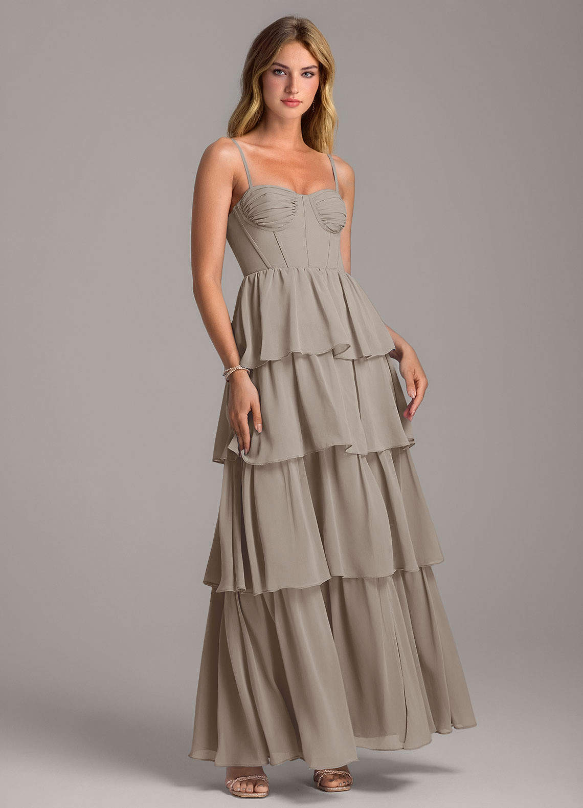 Azazie Alanna Abiti da Damigella Abito A-Line in Chiffon Scollo a Cuore Taupe image1