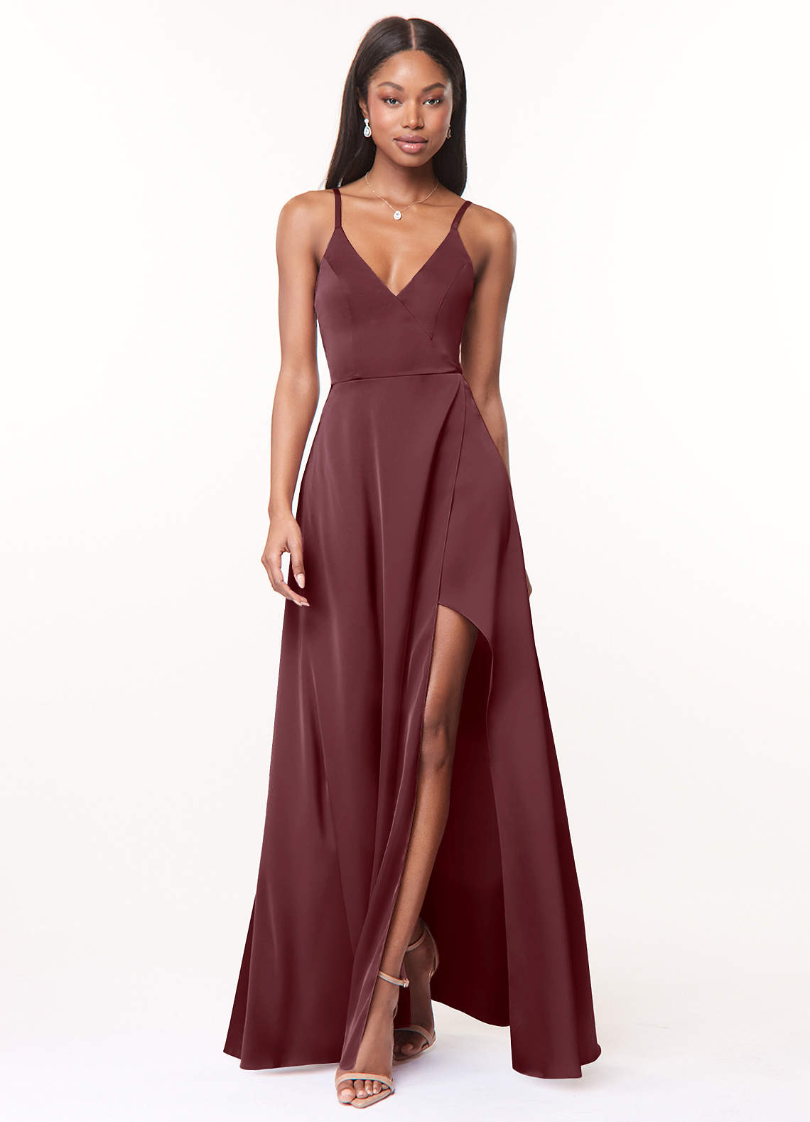 Azazie Maksim Brautjungfernkleider A-Linie V-Hals Stretch-Satin Kleid Sangria image1