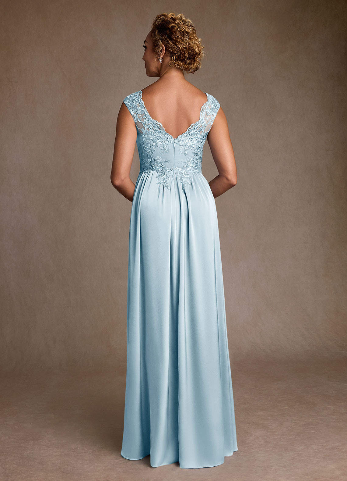 Azazie Amethyst Mère de la mariée Robes Robe Trapèze en Dentelle Bleu Ciel image1