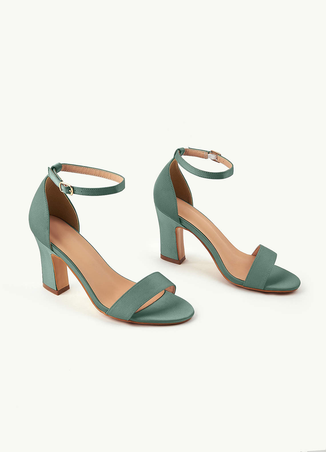 front Matching Color Stretch Satin Chunky Heel Sandals & Pleated Clutch Set