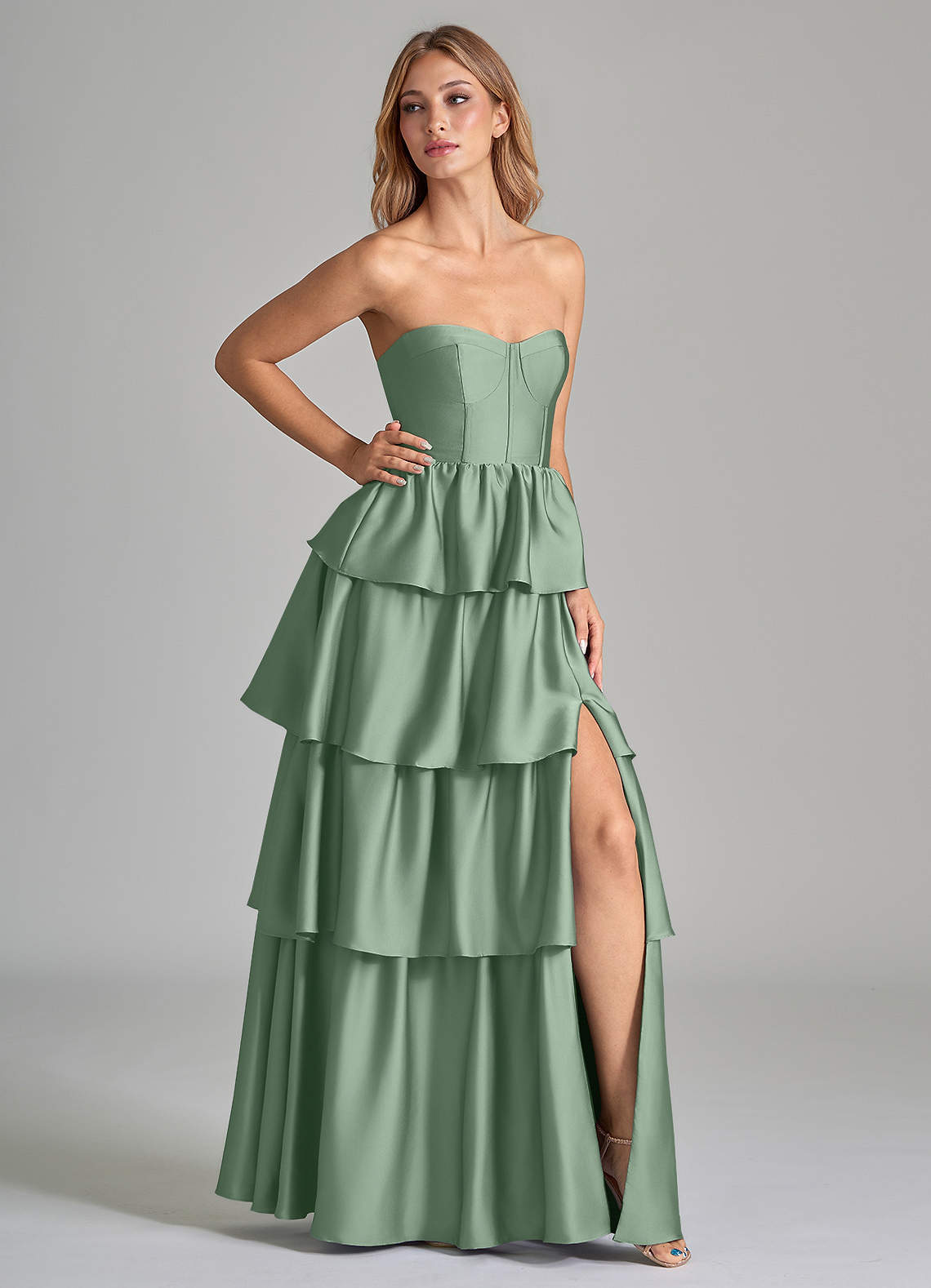 Azazie Faye Vestidos de damas de honor Vestido de Matcha de Satén Elástico de Corte en A con Volante image1