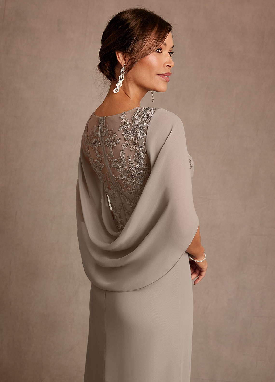 Azazie Santa Clara Kleider für die Brautmutter A-Linie Spitze Kleid Taupe image5