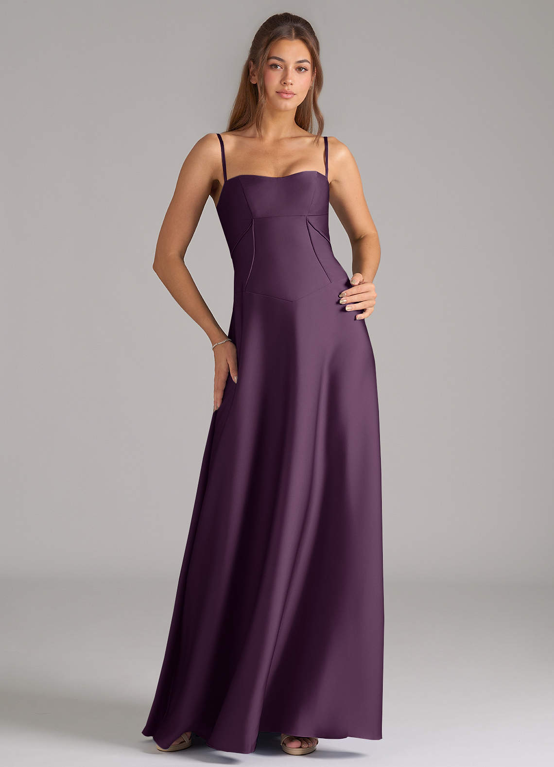 Azazie Valentine Robes de demoiselle d'honneur Robe Trapèze en Satin extensible Corset Prune image1