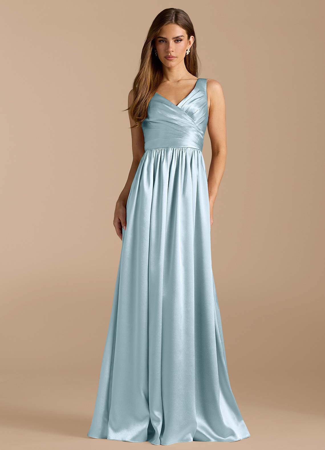 Azazie Keyla Vestidos de damas de honor Vestido de Azul Cielo de Satén Metálico de Corte en A con Plisado image1