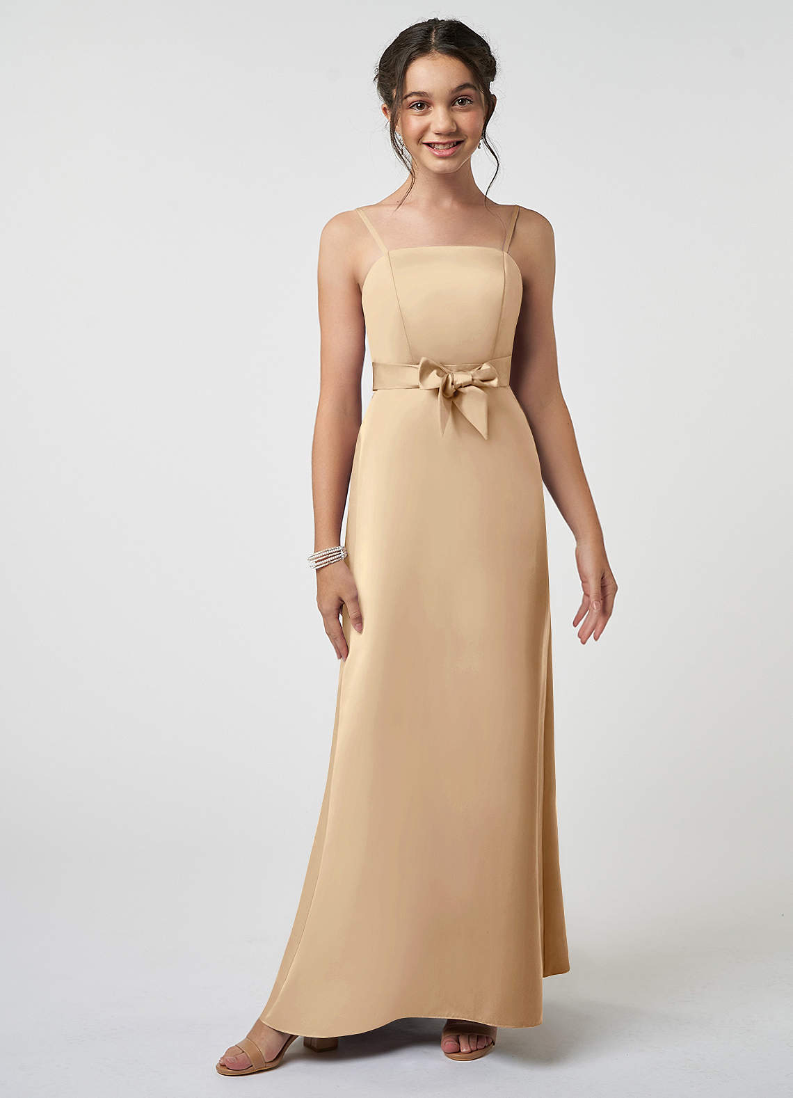 Azazie Anina Junior Robe Trapèze en Satin extensible Arc Champagne image1