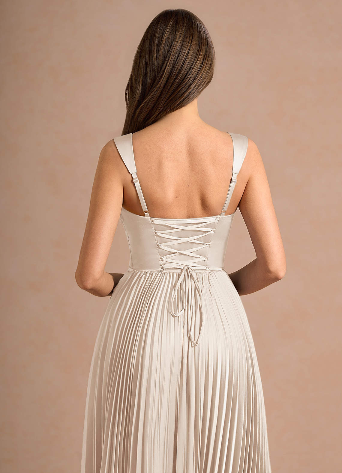 Avenelle Cream Mid Dress image1
