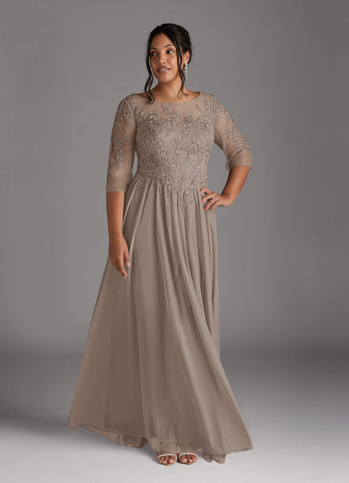 Azazie Harriet Kleider für die Brautmutter A-Linie Schaufel Spitze Gittergewebe Kleid Taupe image1