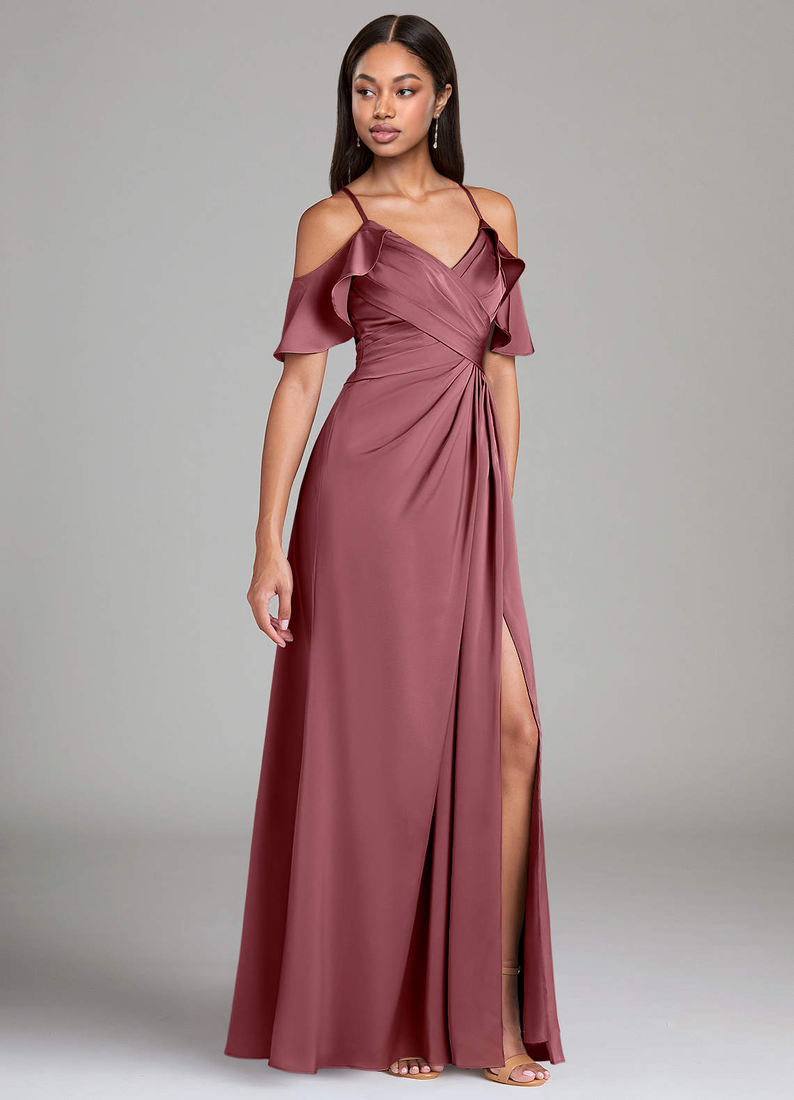 Azazie Dakota Abiti da Damigella Abito A-Line in Raso Elasticizzato a Spalla Scoperta Rosa Del Deserto image1
