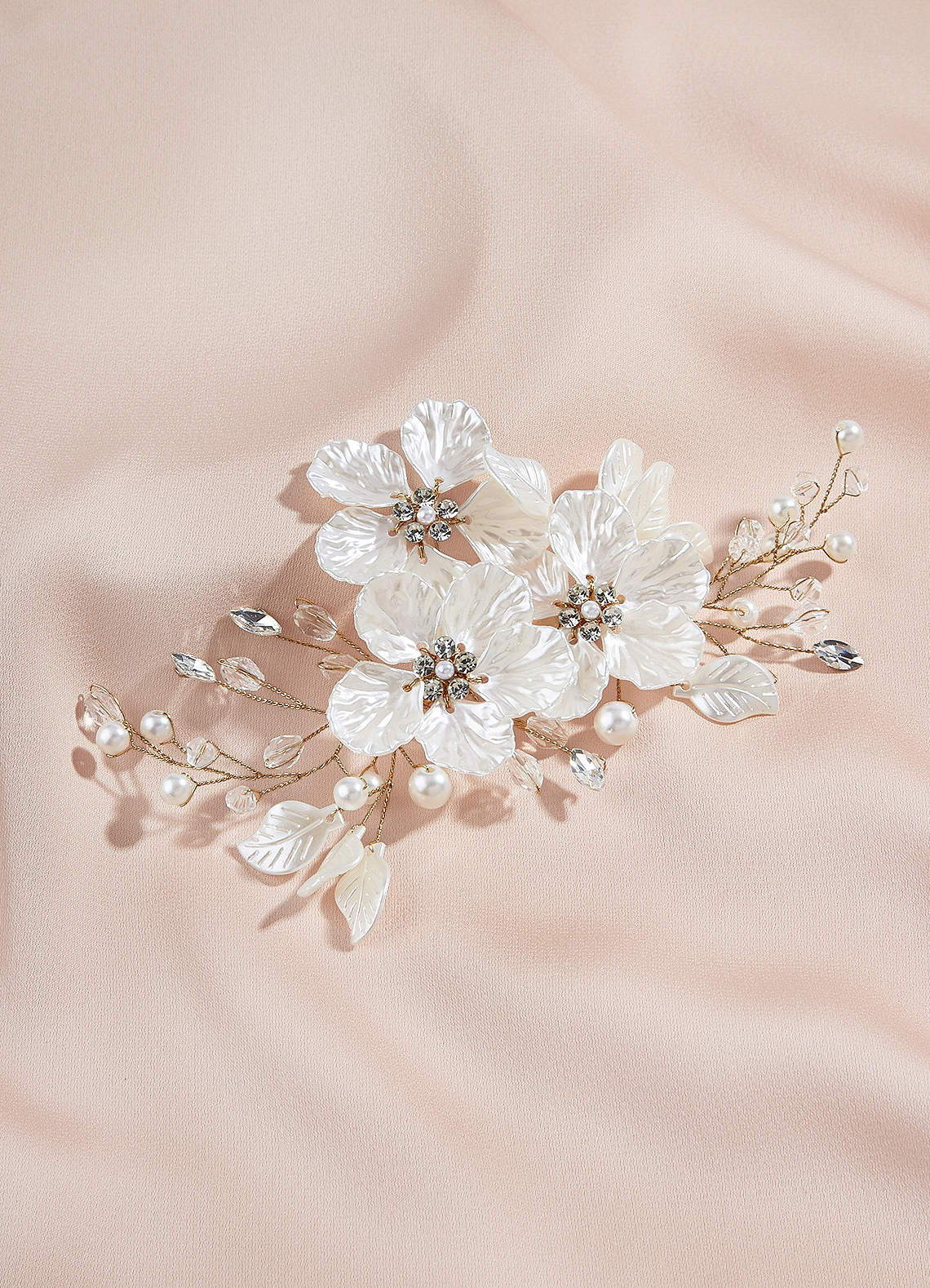 front White Floral And Pearl Crystal Hair Clip