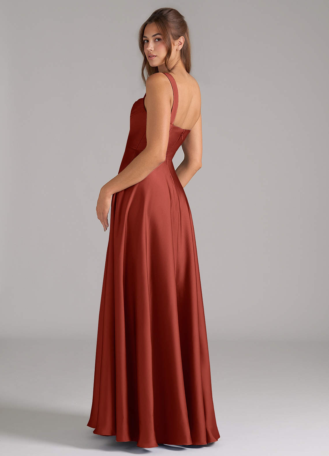 Azazie Shaude Robes de demoiselle d'honneur Robe Trapèze en Satin extensible Plissée Terracotta image6