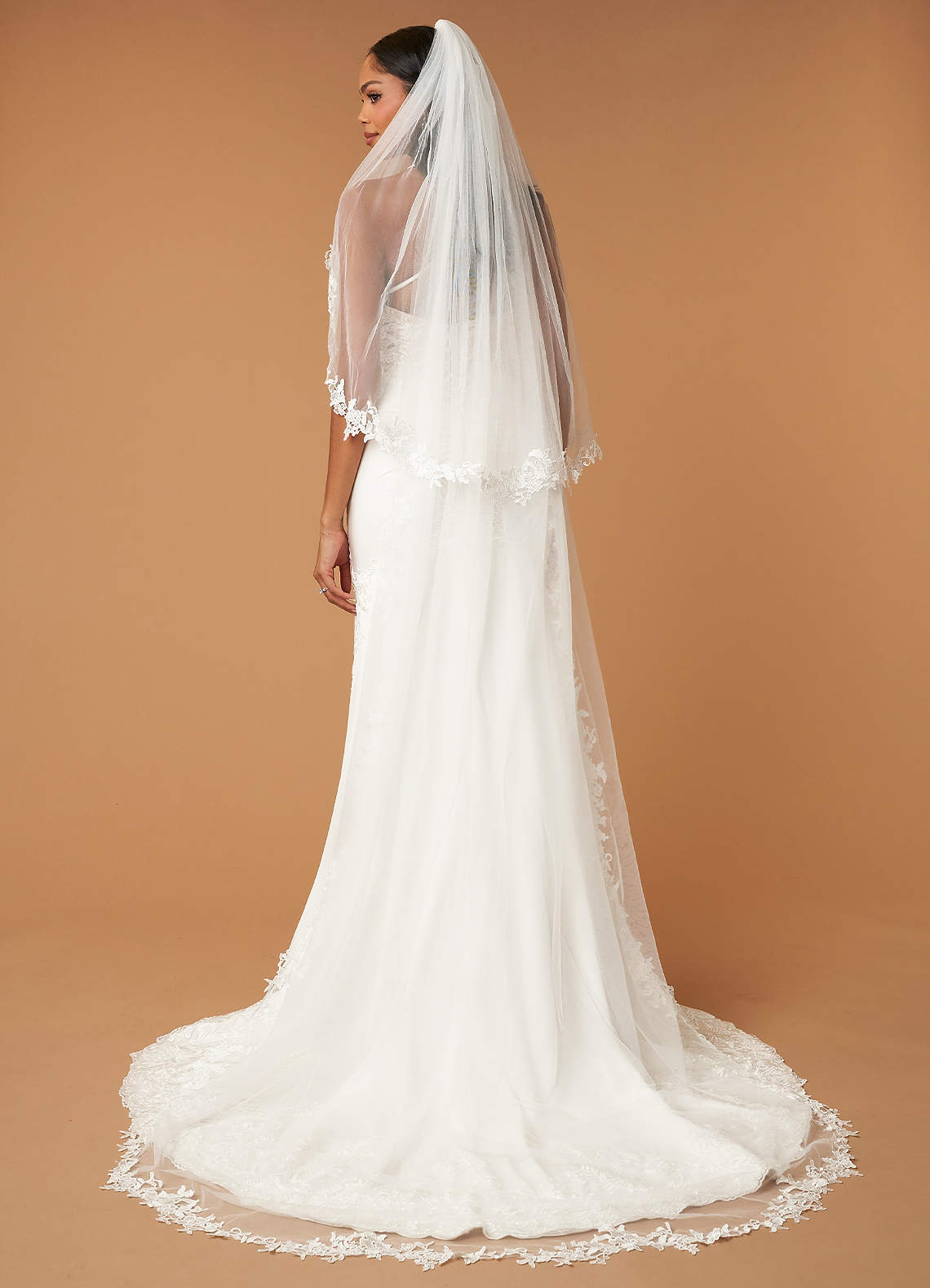 Taylor Chapel Length Veil