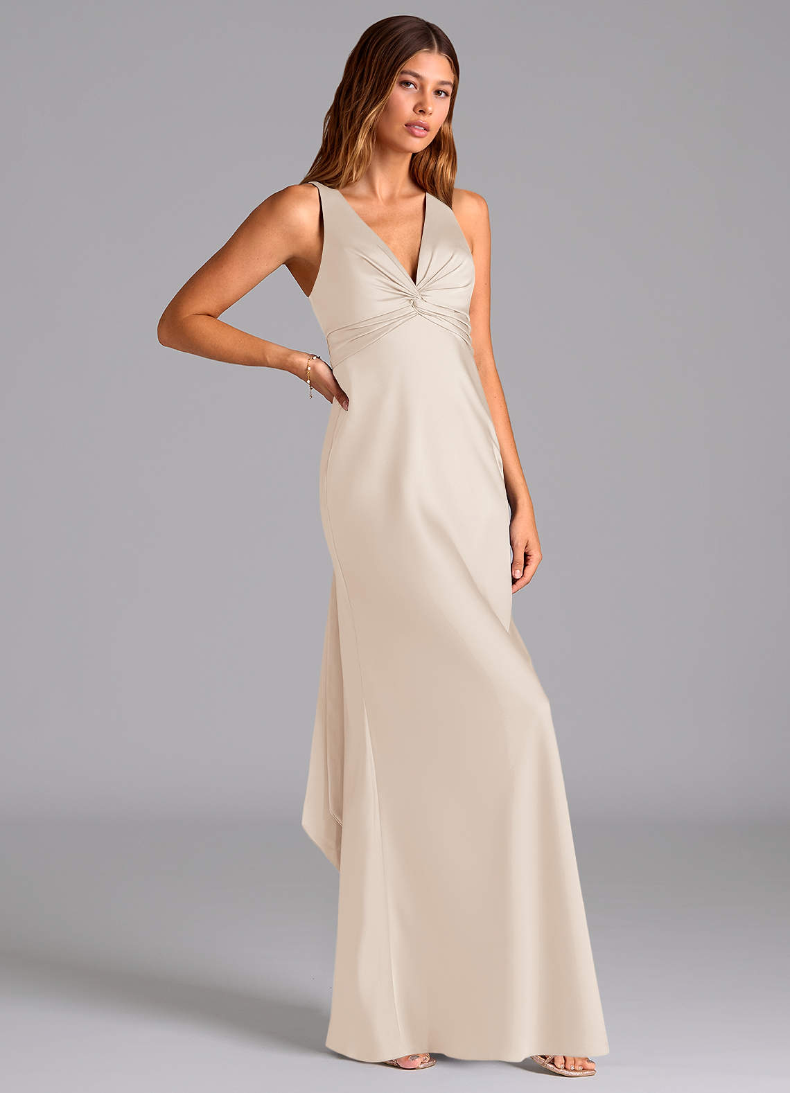 Azazie Hati Robes de demoiselle d'honneur Robe Sirène en Satin extensible Albâtre Blanc image1