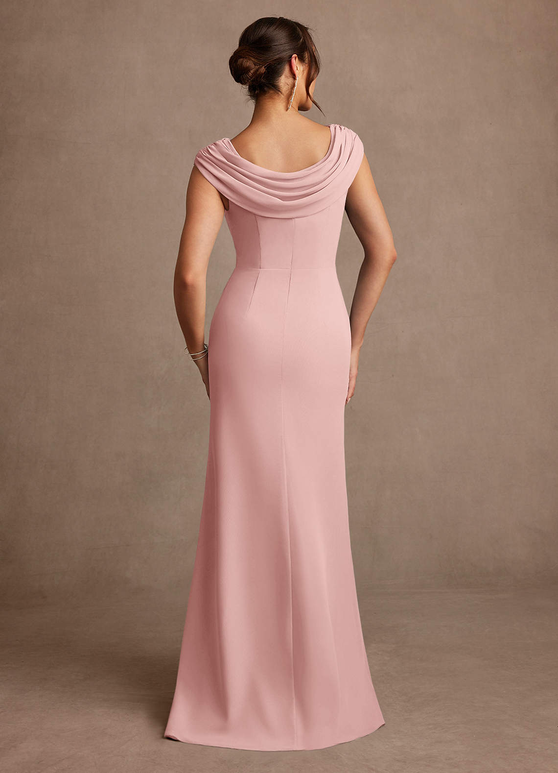 Azazie Irvine Mère de la mariée Robes Robe Trapèze en Mousseline de soie Plissée Rose Poudré image2