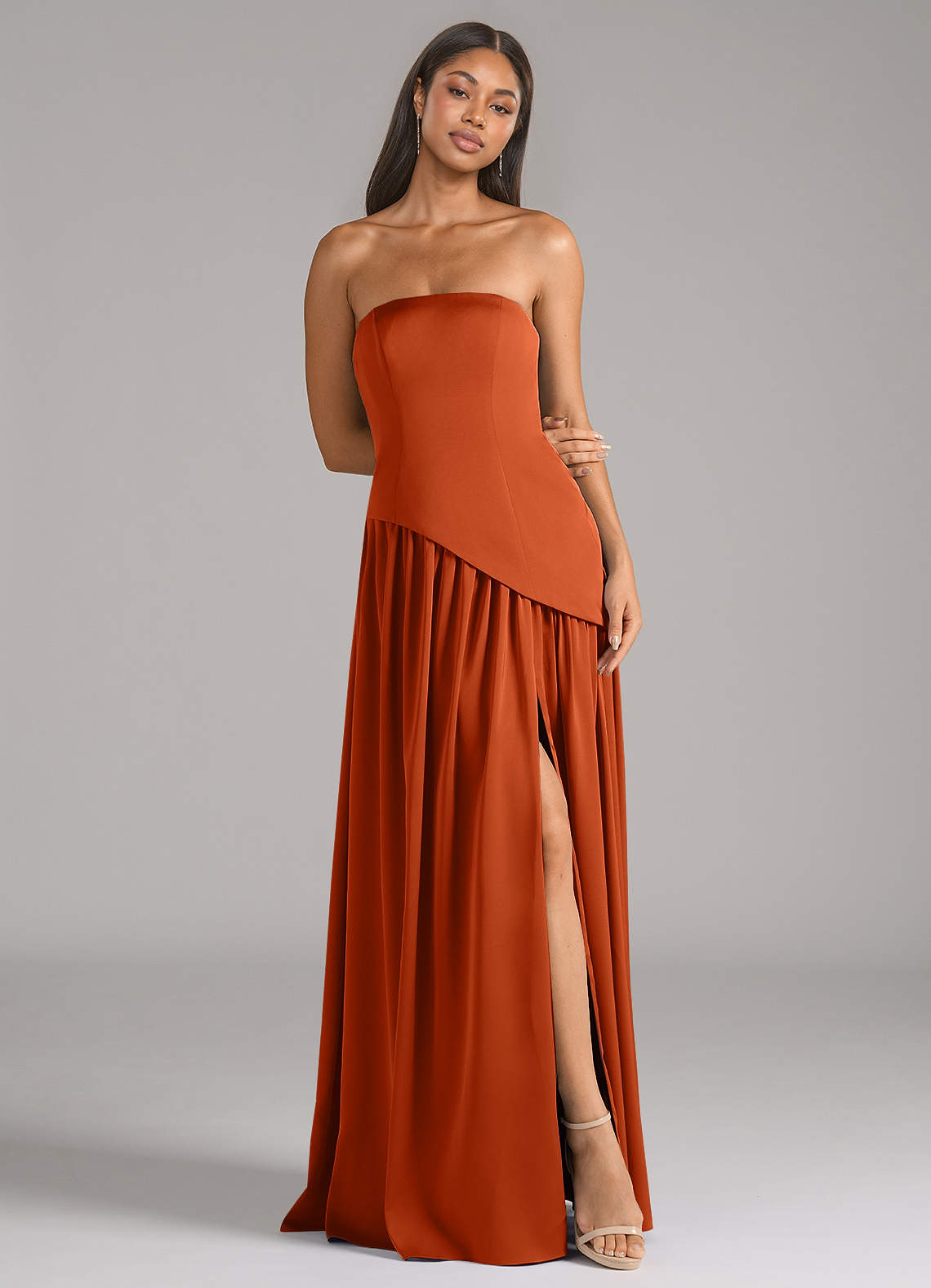 Azazie Adeline Vestidos de damas de honor Vestido de Naranja Quemada de Satén Elástico de Corte en A Convertible con Sin tirantes image2