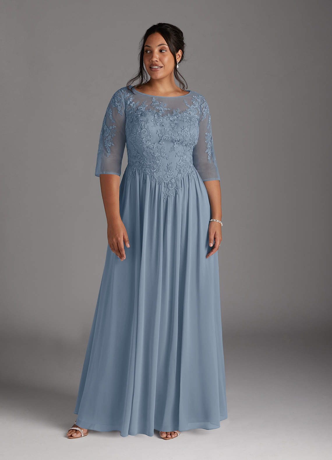 Azazie Mirielle vestidos de madre de la novia Vestido de Azul Polvoriento de Gasa de Corte En A con Encaje Scoop image8