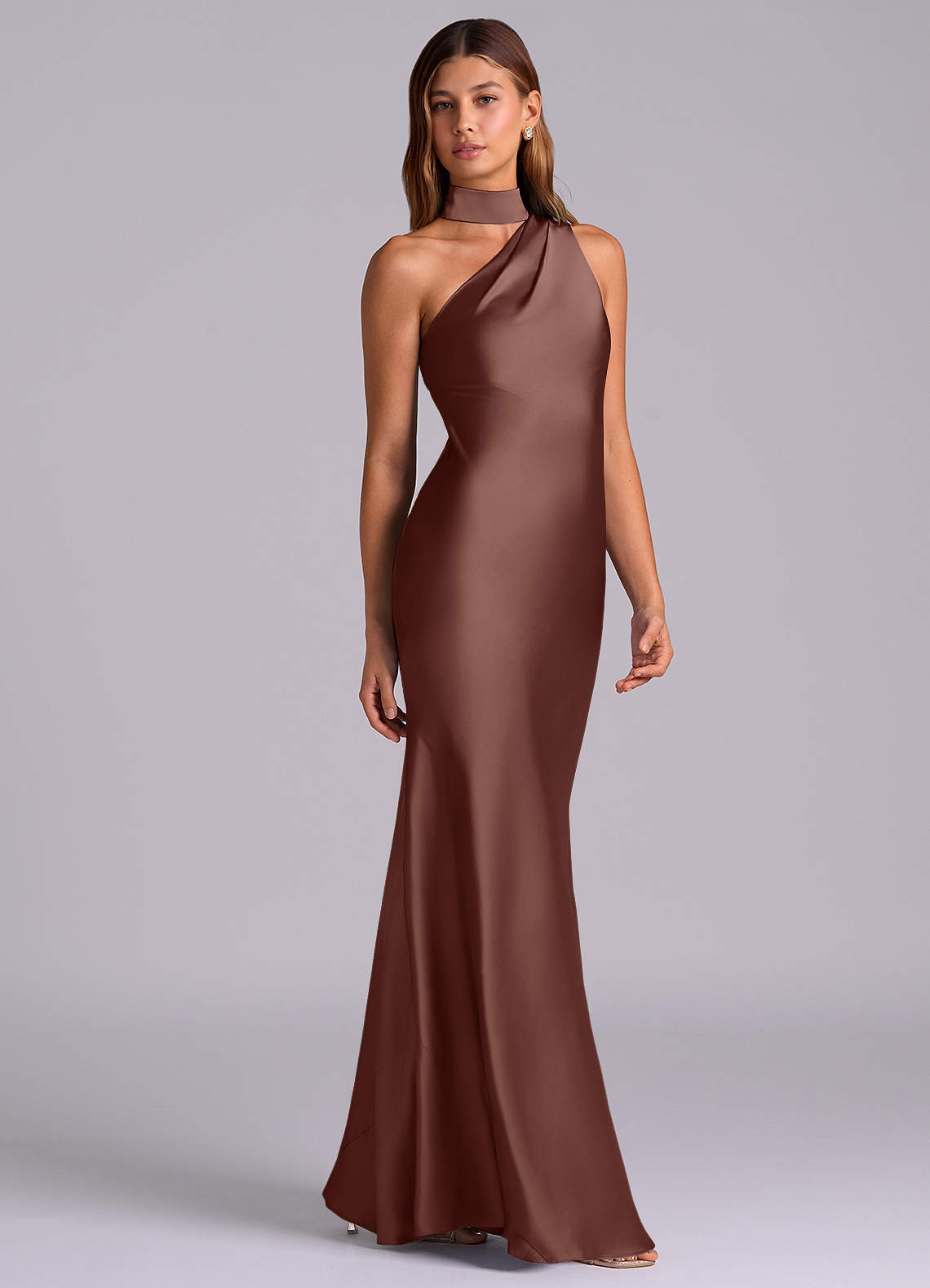 Azazie Seona Vestidos de madrinha de casamento Vestido Café Expresso de Cetim elástico de sereia com Um ombro image4