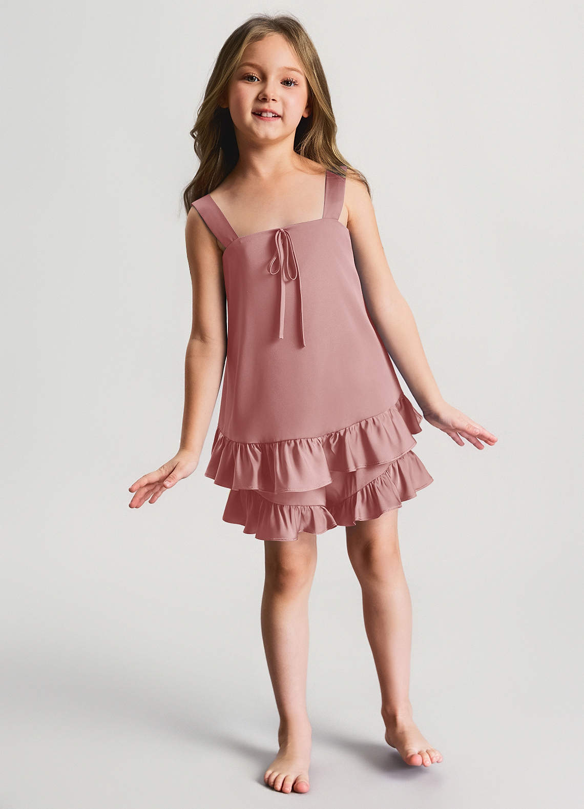 front Ensemble pyjama fille : haut à volants en satin et short