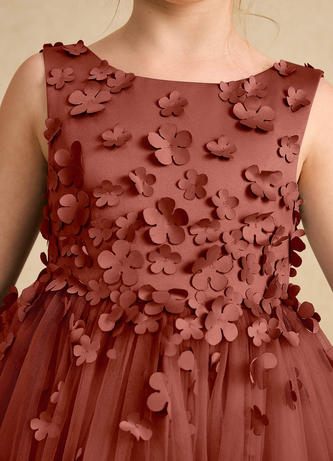 Azazie Lana Vestidos de florista Vestido Castanho Aloirado de Cetim fosco de Linha A com Sem mangas image5