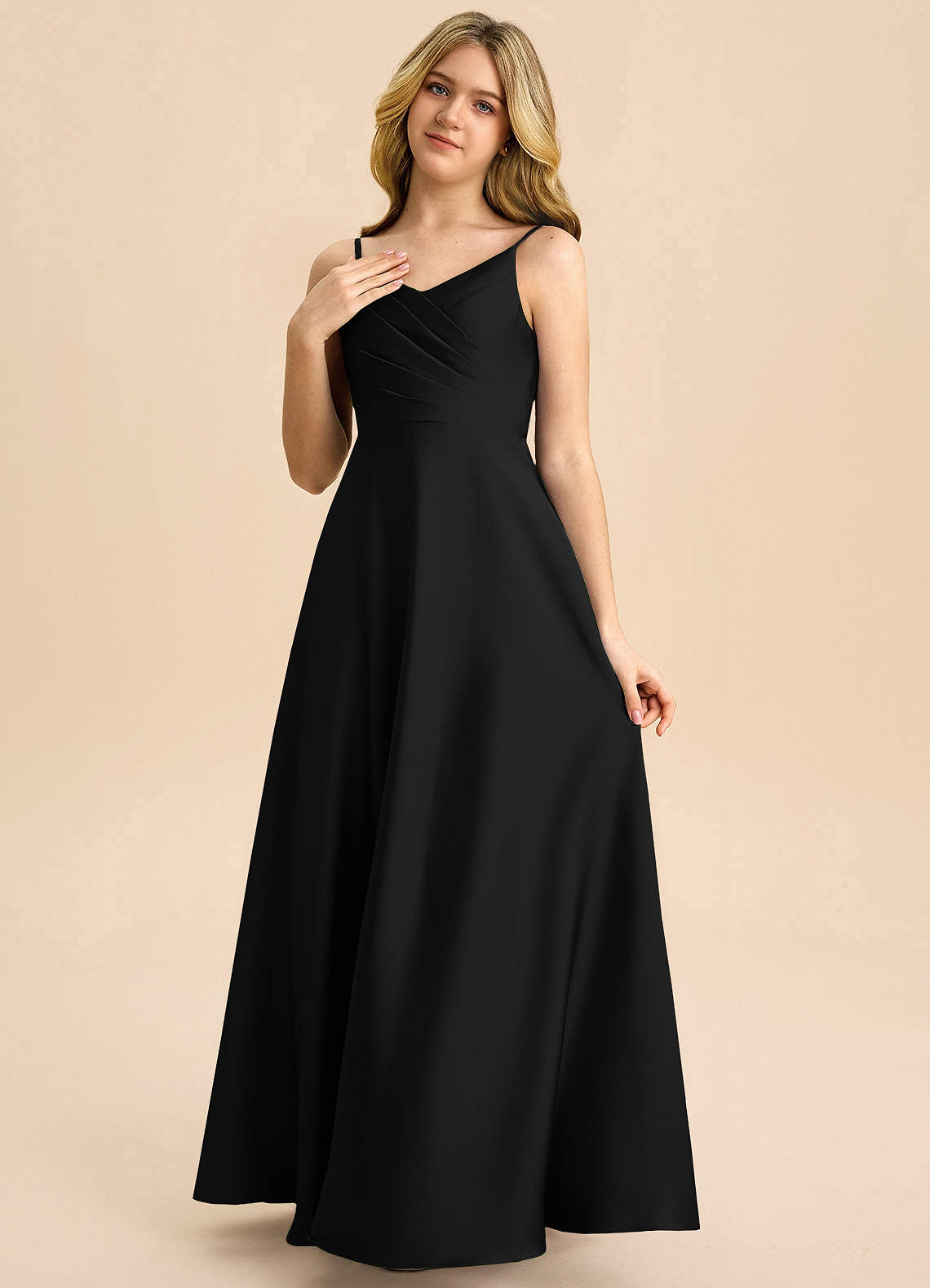 Azazie Bug Junior Robe Trapèze en Satin extensible Plissée Noir image2