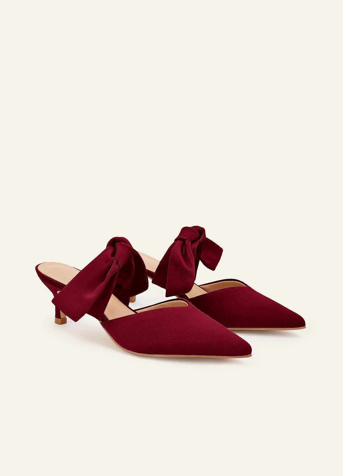 front Matchende farve stretch satin sløjfe spids tå kitten hæl mules