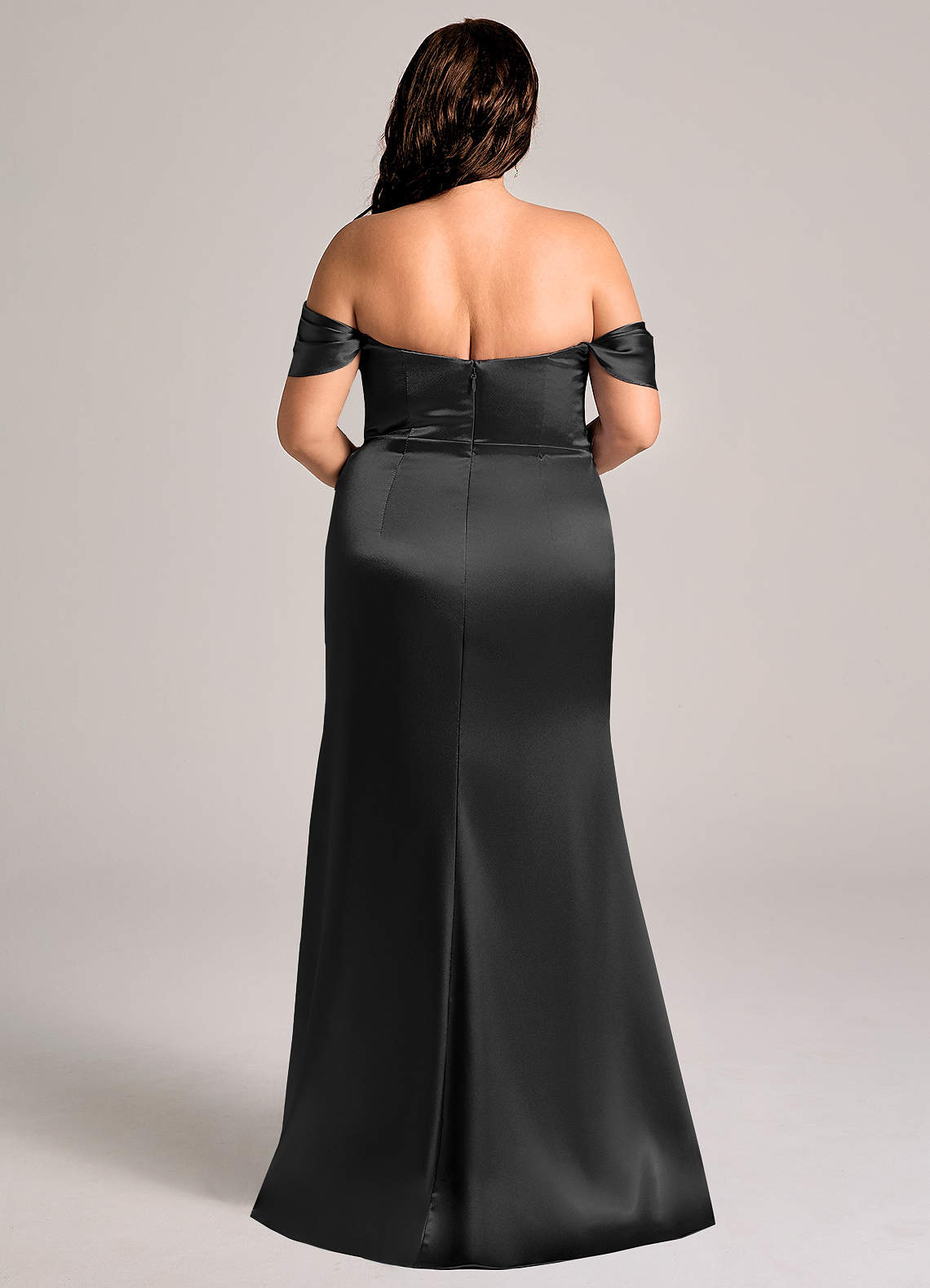 Azazie Saige Jurken voor thuis passen Converteerbaar Jurk van Metaalachtig Satijn met Kolom Off the Shoulder Zwart image9